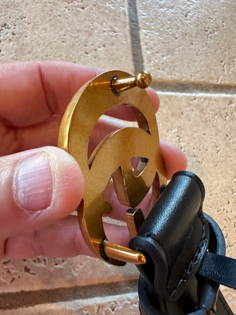 Unable to authenticate Gucci  Style Gold Double G Men’s Belt Buckle